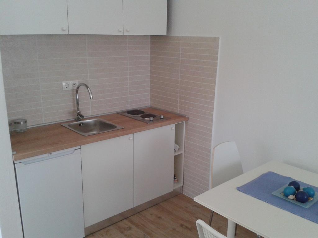 Viola Apartment & Free Parking Шибеник Екстер'єр фото