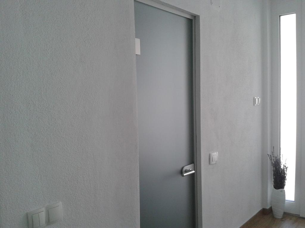 Viola Apartment & Free Parking Шибеник Екстер'єр фото